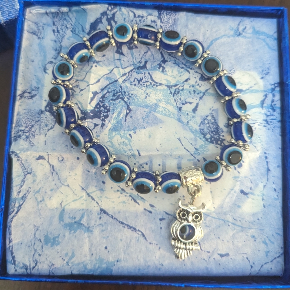 Gift Box Included🎁 Evil Eye Stretch Bracelet🔥